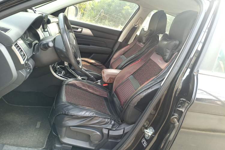 Used Haval H2 2017 Red-Label 1.5T Automatic Two-Wheel Drive Elite Model
