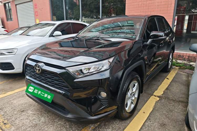 Used Toyota RAV4 2022 2.0L CVT Two-Wheel Drive Urban Edition