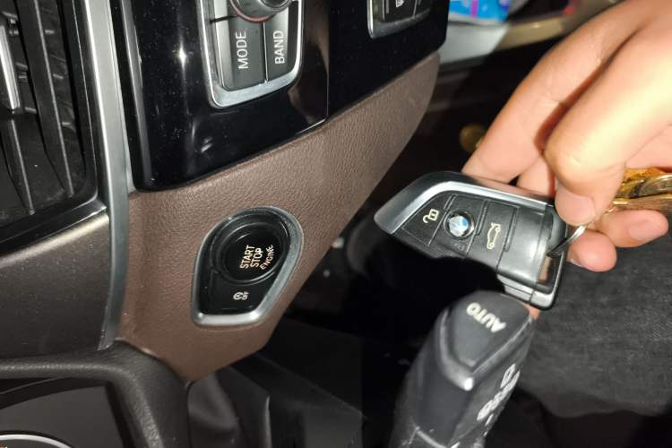 Used BMW X1 2018 sDrive18Li Luxury Model
