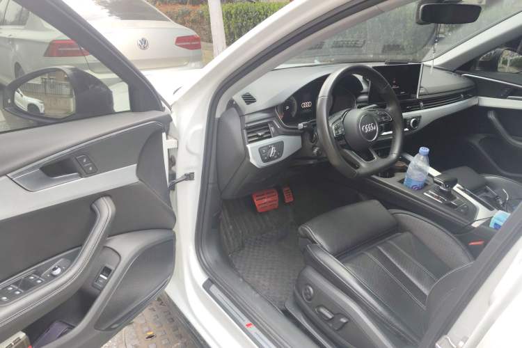 Used Audi A4L 2022 40 TFSI Luxury Dynamic Model