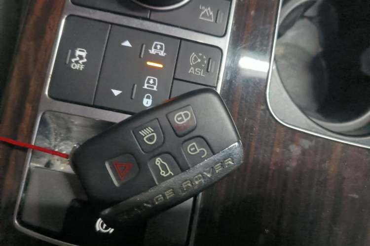Used Land Rover Range Rover 2016 3.0 SC V6 Vogue