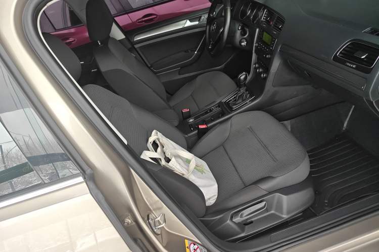 Used Volkswagen Golf 2015 1.4TSI Automatic Comfort Model