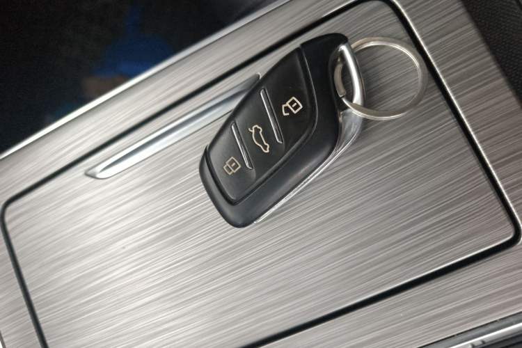 Used Roewe RX5 2022 330TGI Automatic National Style Edition
