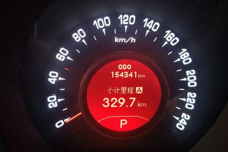 Used Kia Sportage R 2011 2.4L Automatic 4x4 Premium Edition Odometer Close Up