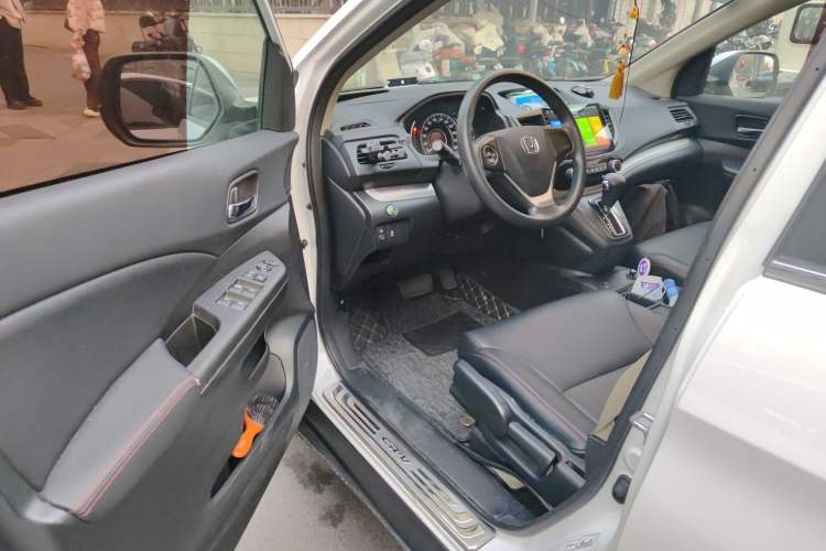 Used Honda CR-V 2016 2.0L Two-Wheel Drive Classic Edition