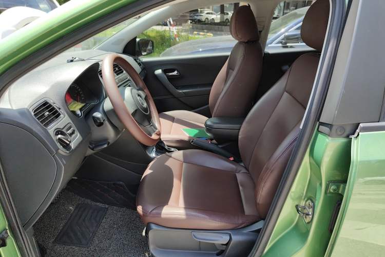 Used Volkswagen Polo 2013 1.4L Automatic Comfort Edition