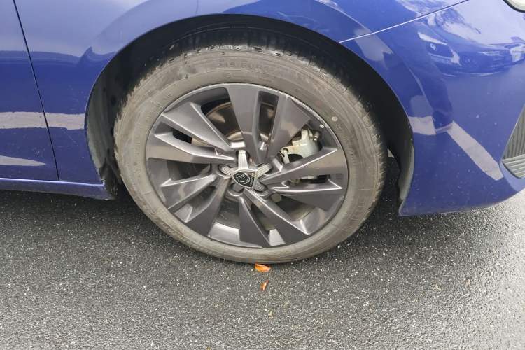 Used Peugeot 408 2022 1.6T Ambition Edition Right Front Wheel Hub