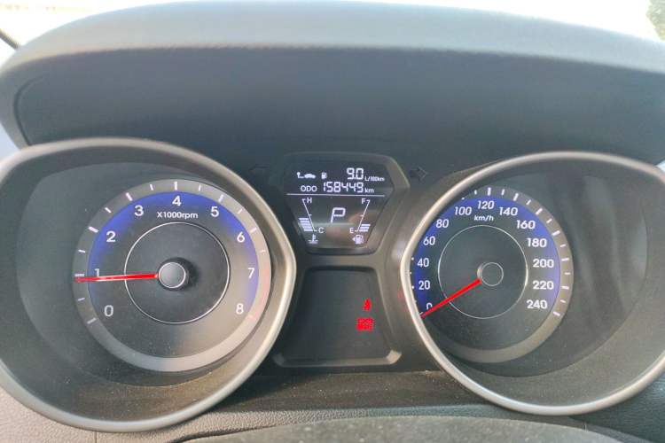 Used Hyundai Elantra (5th Generation / Langdong) 2015 1.6L Automatic Fashion Model
