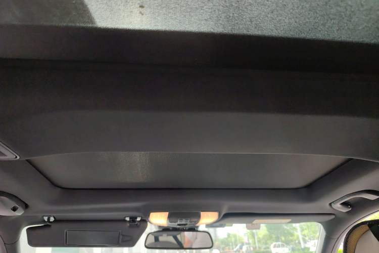 Used Mercedes-Benz E-Class 2015 E 260 L Sport & Fashion Model
