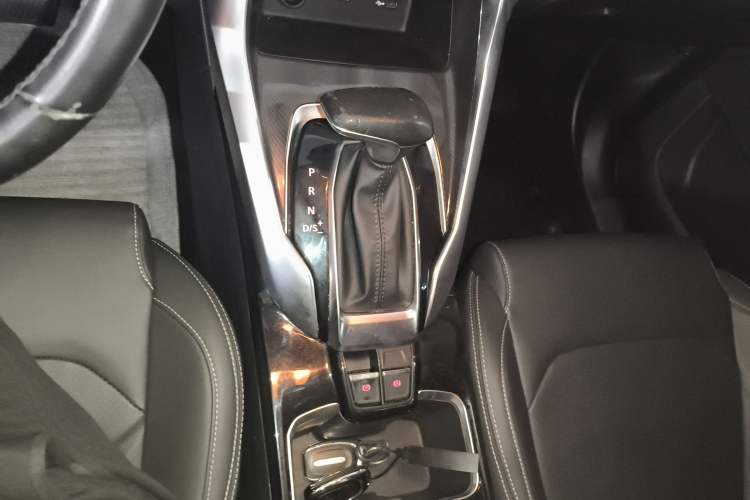 Used SAIC MAXUS G50 2019 1.5T Automatic Elite Edition China VI Standard