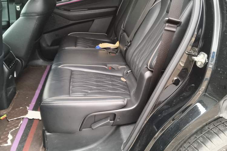 Used GAC Trumpchi GS8 2022 Linghang Series 2.0 TGDI Two-Wheel-Drive Luxury Smart Connectivity Version (7 Seats)