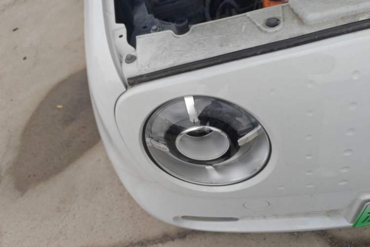 Used ORA Black Cat 2021 351 km Standard Version Right Front Headlight