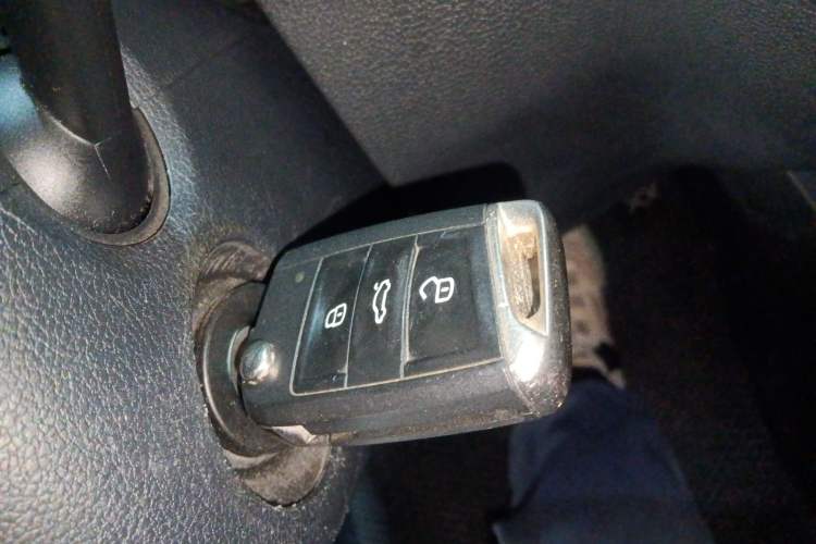 Used Volkswagen Tiguan 2018 330TSI All-Wheel-Drive Innovation Model Vehicle Key