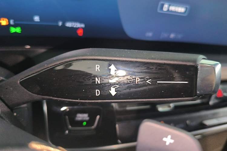 Used Buick Century 2023 2.0T Seven-Seater Deluxe Edition Gear Lever