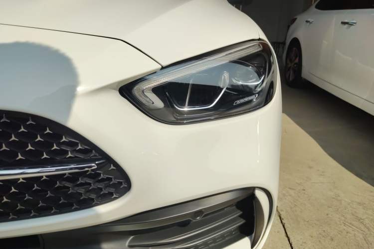 Used Mercedes-Benz C-Class 2024 Facelifted C-Class 260 L Night Edition Sports Version Left Front Headlight