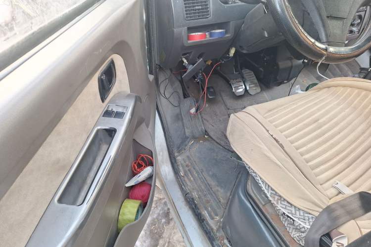 Used Wuling Rongguang 2011 1.2L Base Version