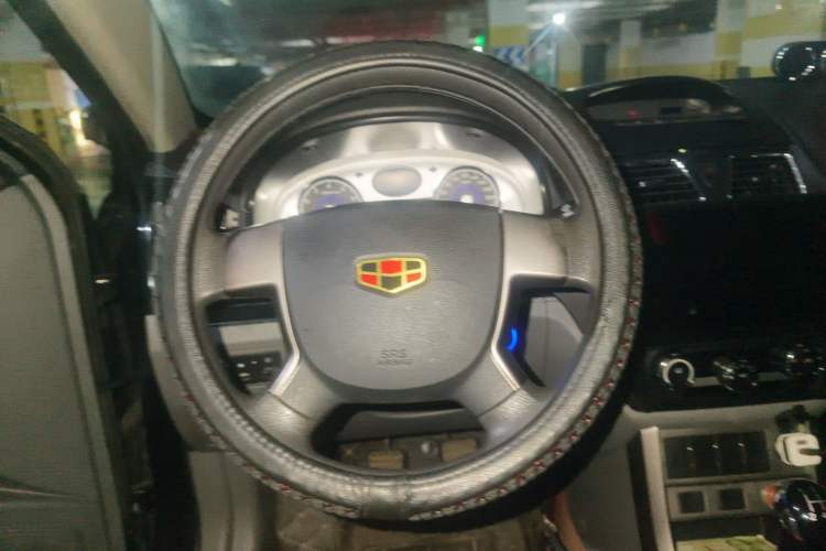 Used Geely Auto Classic Emgrand 2012 Sedan 1.5L Manual Chao Yue Model Steering Wheel