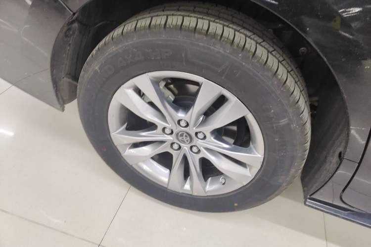 Used Toyota SIENNA 2023 2.5L Hybrid Comfort Edition