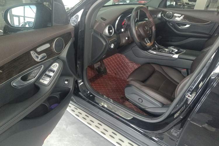 Used Mercedes-Benz GLC 2018 Facelifted GLC 260 4MATIC Dynamic Edition