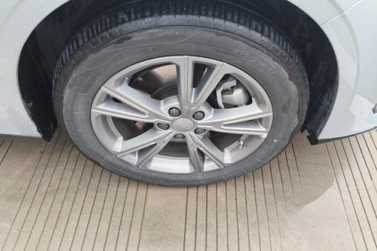 Used Geely Galaxy L6 2025 EM-i 140km Explorer+ Edition
