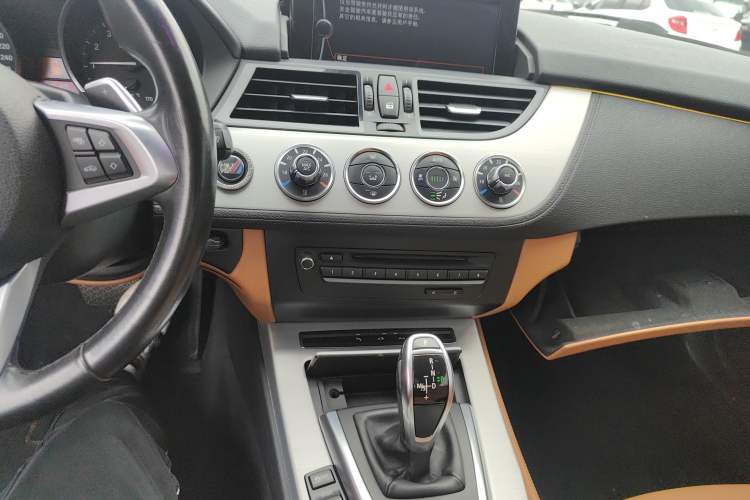 Used BMW Z4 2013 sDrive20i Leading Model
