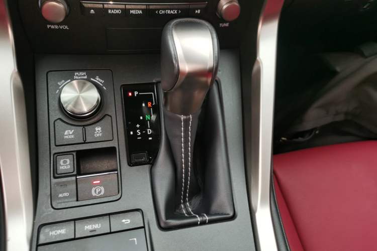 Used Lexus NX 2020 300h Front-Drive FENGSHANG Version China VI Standard