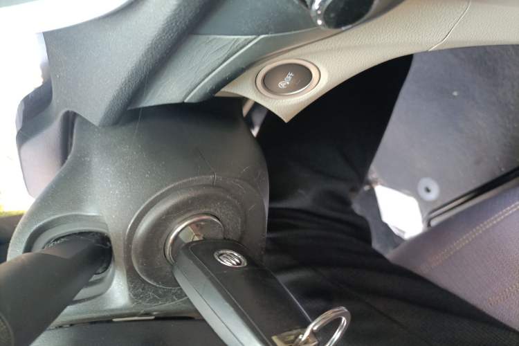 Used Buick GT 2017 18T Dual-Clutch Elite Model Vehicle Key