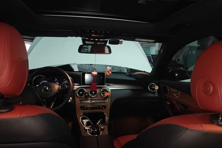 Used Mercedes-Benz GLC Coupe 2017 GLC 260 4MATIC Coupe SUV