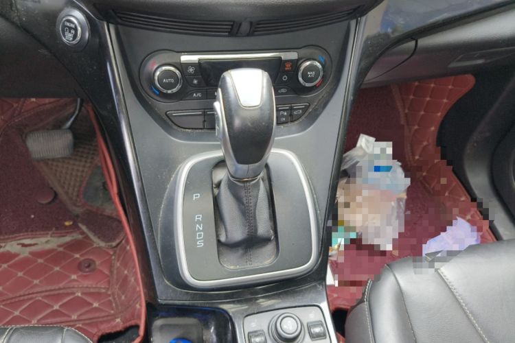 Used Ford Kuga 2013 2.0L GTDi Four-Wheel-Drive Sport Model Gear Lever