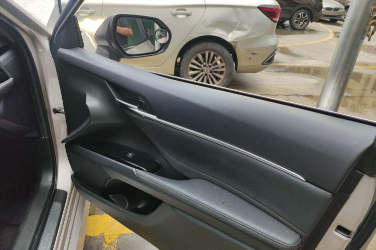 Used Toyota Camry 2019 2.5G Luxury Edition China VI Standard
