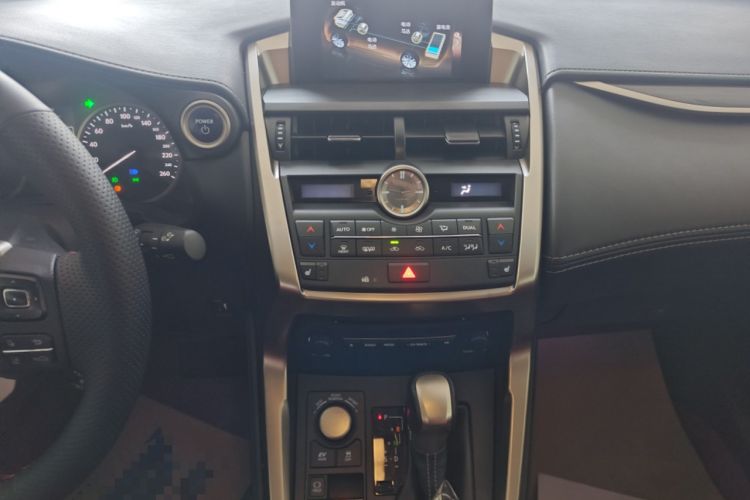 Used Lexus NX 2015 300h All-Wheel-Drive Fēngzhì Edition Audio And AC Panel