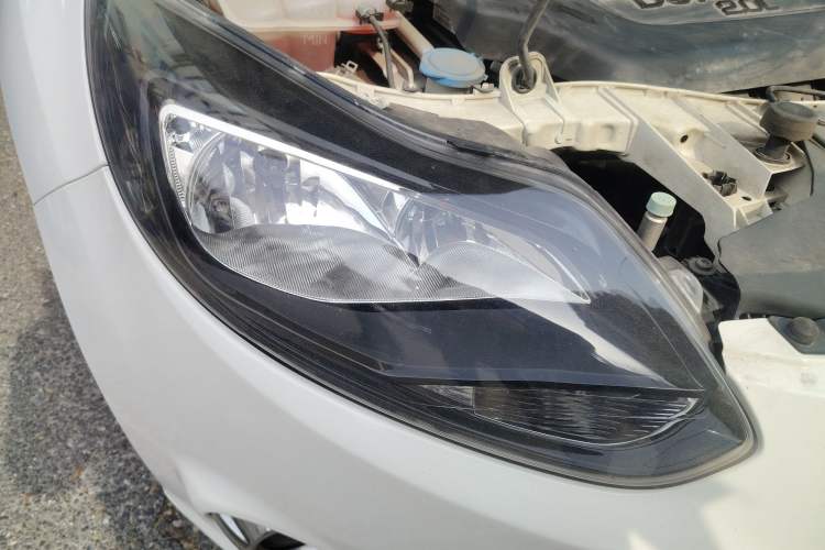 Used Ford Focus 2012 Hatchback 2.0L Automatic Luxury Sport Model
