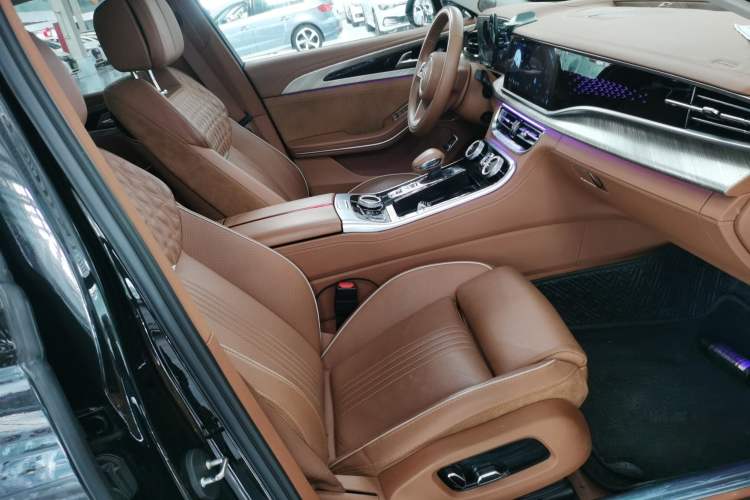 Used Hongqi H9 2020 2.0T Smart Connect Flagship Edition
