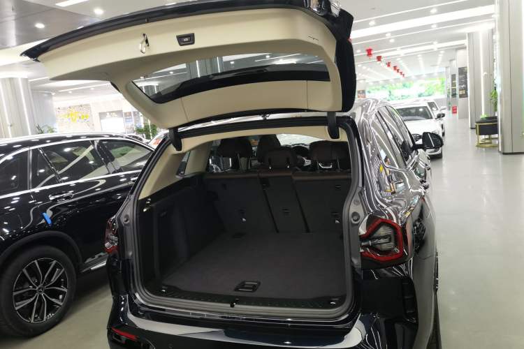 Used BMW iX3 2022 Leading Model
