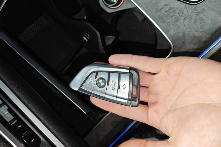 Used BMW X5 2019 xDrive40i Luxury Model with M Sport Package
