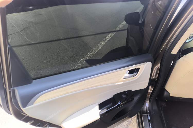 Used Honda Jade 2013 1.8L automatic Comfort version 5 seats