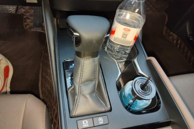 Used Lexus ES 2022 200 Excellence Edition Gear Lever