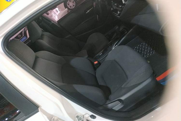 Used Toyota Levin 2022 185T CVT Luxury Edition Right Front Seat