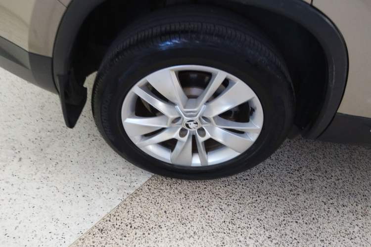 Used Skoda Kodiaq 2018 Facelifted TSI330 5-Seater Two-Wheel-Drive Luxury Enjoyment Edition
