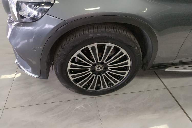 Used Mercedes-Benz GLC 2019 GLC 260 L 4MATIC Dynamic Model
