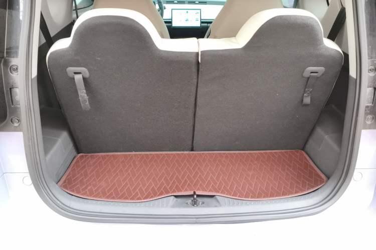 Used Chery QQ Little Ant 2024 Revised Edition Youth Version 321 km Only Love Edition 29.23 kWh
