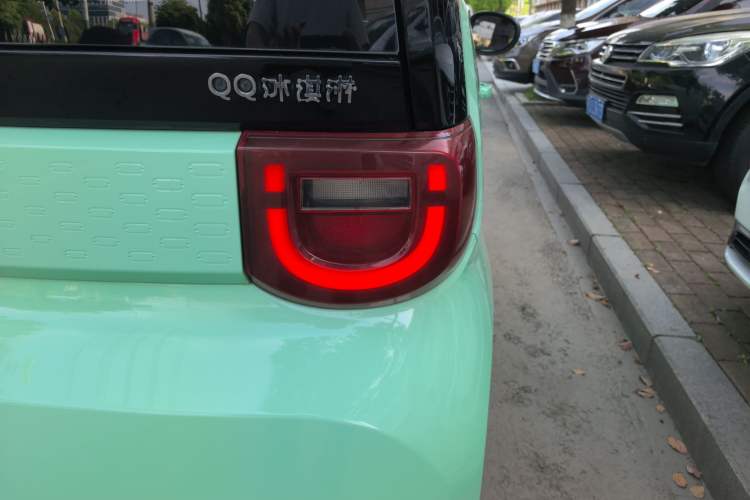 Used Chery QQ Ice Cream 2022 120km Conical Shape Lithium Iron Phosphate