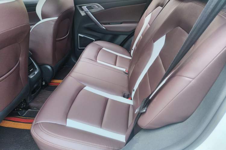 Used Geely Auto Emgrand X7 Sport 2022 1.8TD DCT Zhiya Trim