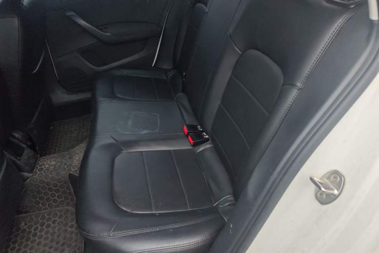 Used Volkswagen Santana 2015 Haval H6 1.6L Automatic Luxury Model Left Rear Seat