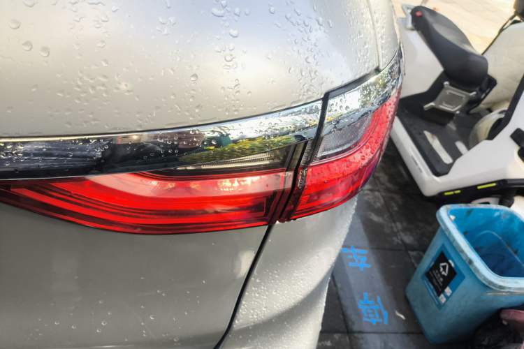 Used BYD Song MAX 2017 1.5T Automatic Smart Connect Prestige 7-Seater
