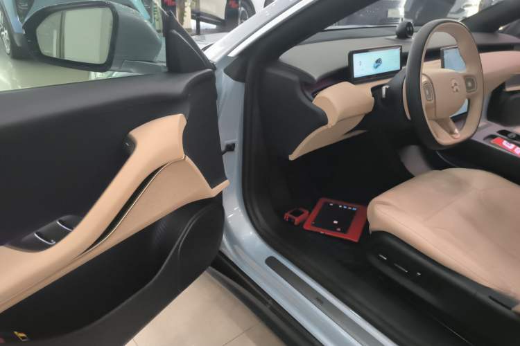 Used Nio ET5T 2023 75 kWh Touring