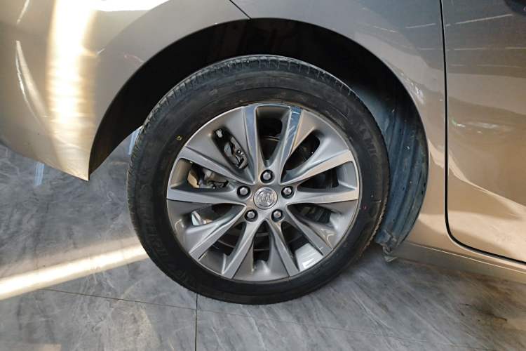 Used Buick GL6 2019 18T 6-Seater Connected Luxury Version China VI Standard