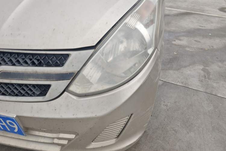 Used Wuling Rongguang V 2015 1.5L Practical Version Left Front Headlight