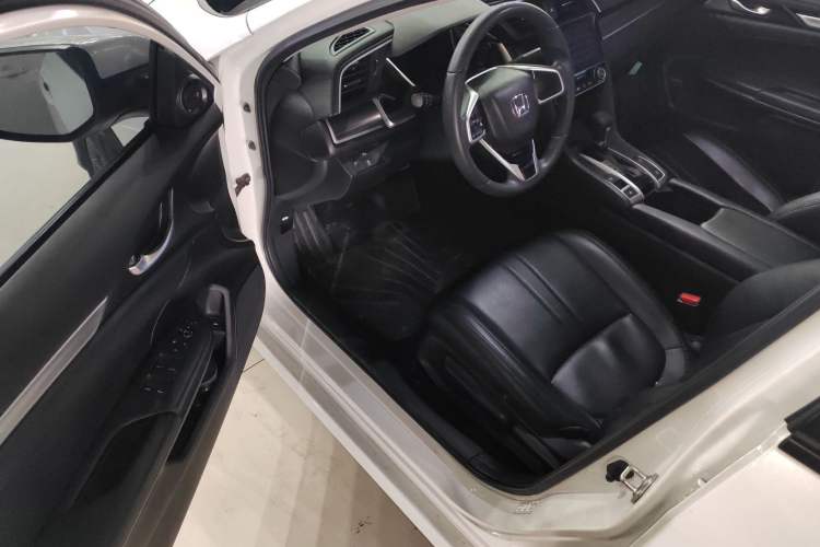 Used Honda Civic 2019 220TURBO CVT Dynamic Edition China V