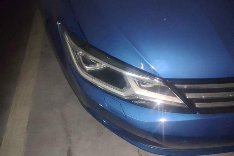 Used Volkswagen Lamando 2015 330TSI DSG Luxury Edition
